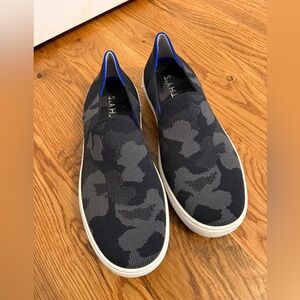 Rothy's The Original Slip on Sneaker in Camo grey black Size 7